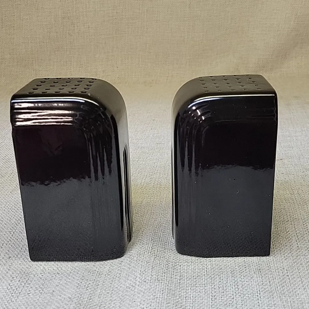 Vintage Stove Top Range Salt Pepper Shaker Black Deco‎  4